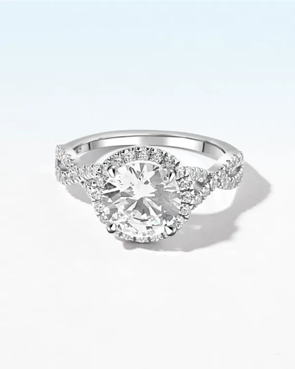 White Gold engagement ring with 3 carat diamond