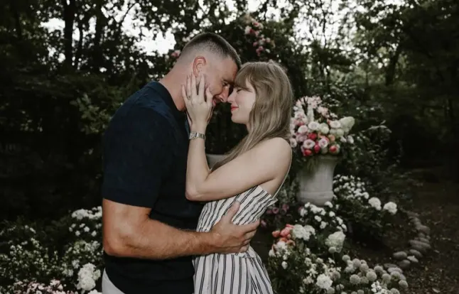 Taylor Swift and Travis Kelce Proposal Photo