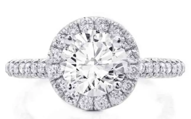 Find the perfect engagement ring under $10,000 wit